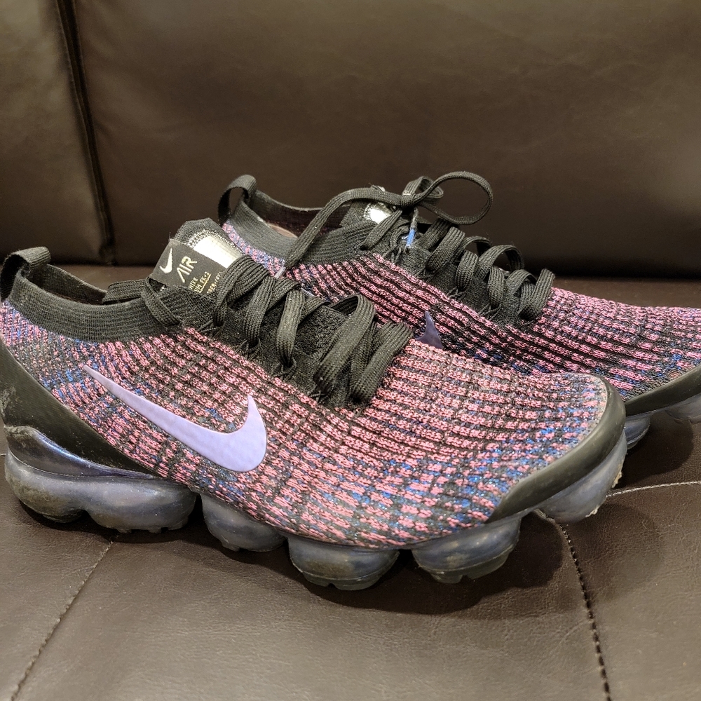 Air Max Vapor Size 12. Used. In Fair Condition without Box.